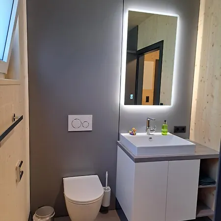 Und Brunner Διαμέρισμα